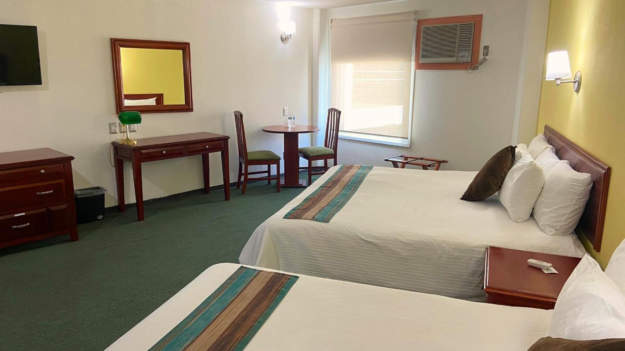 Hotel Enterprise Inn Poliforum Леон Екстер'єр фото